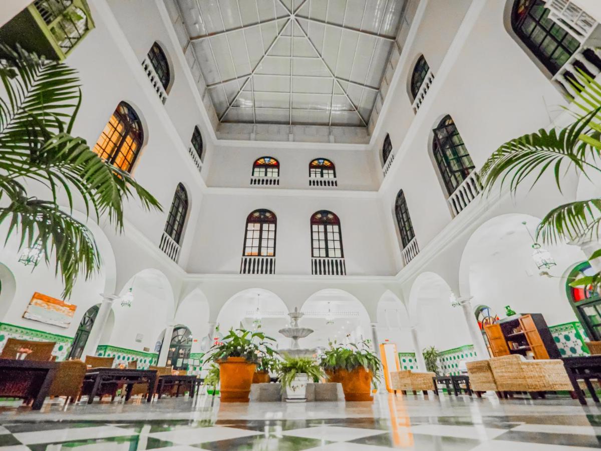 Senator Cadiz Hotel Exterior photo
